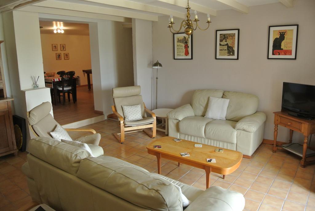 Villa Chez Sarrazin Brossac Exterior foto